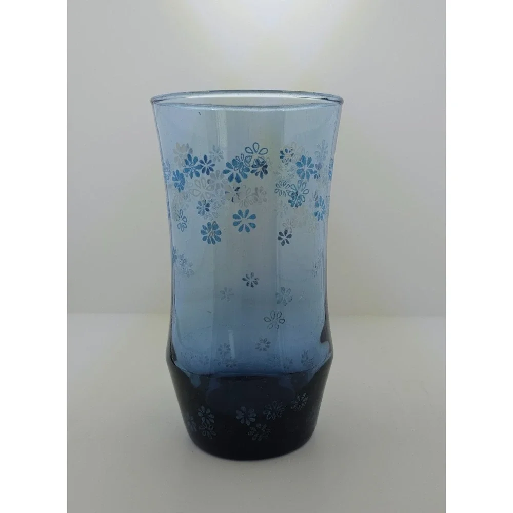 1 Libby Blue White Daisy Strawflower Floral Decorated Blue Glass Tumbler Vintage